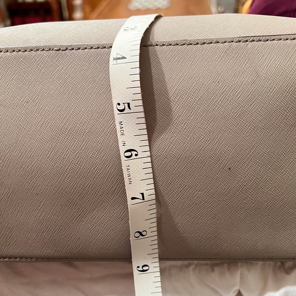 Kate Spade Satchel - Picture 15 of 16
